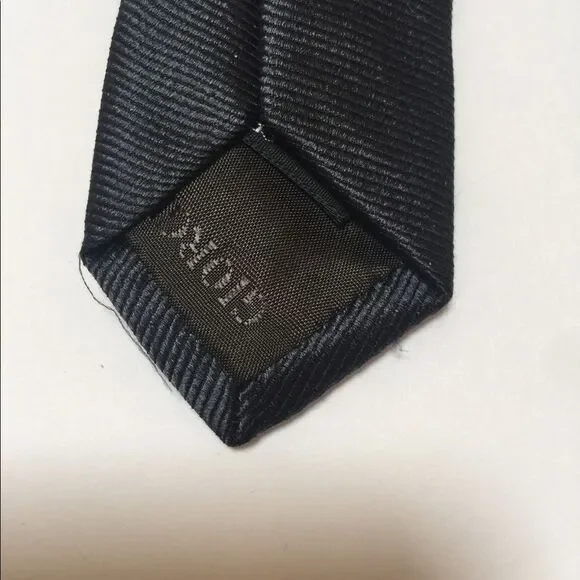 Giorgio Armani Silk Tie  - Picture 4 of 8